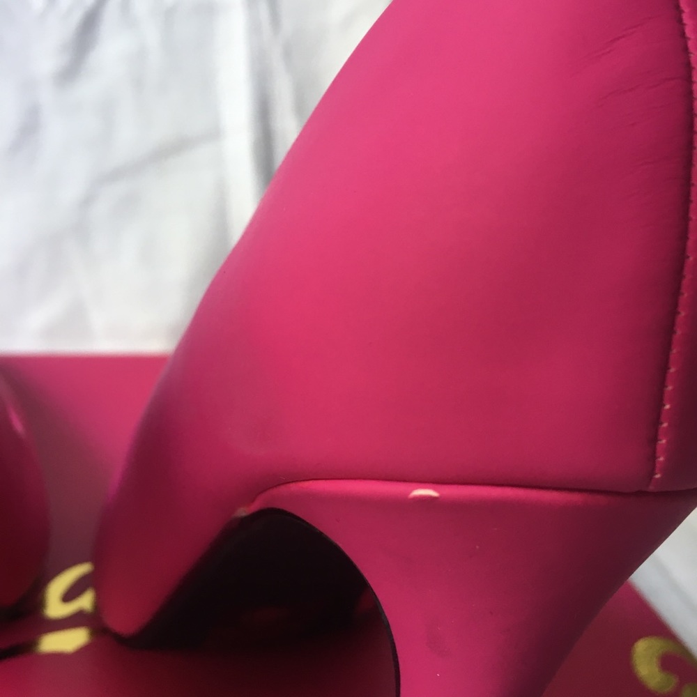 Heels - Picture 5 of 7